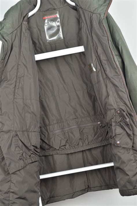 prada jacke 10 jahre alt wert|prada vintage jacket.